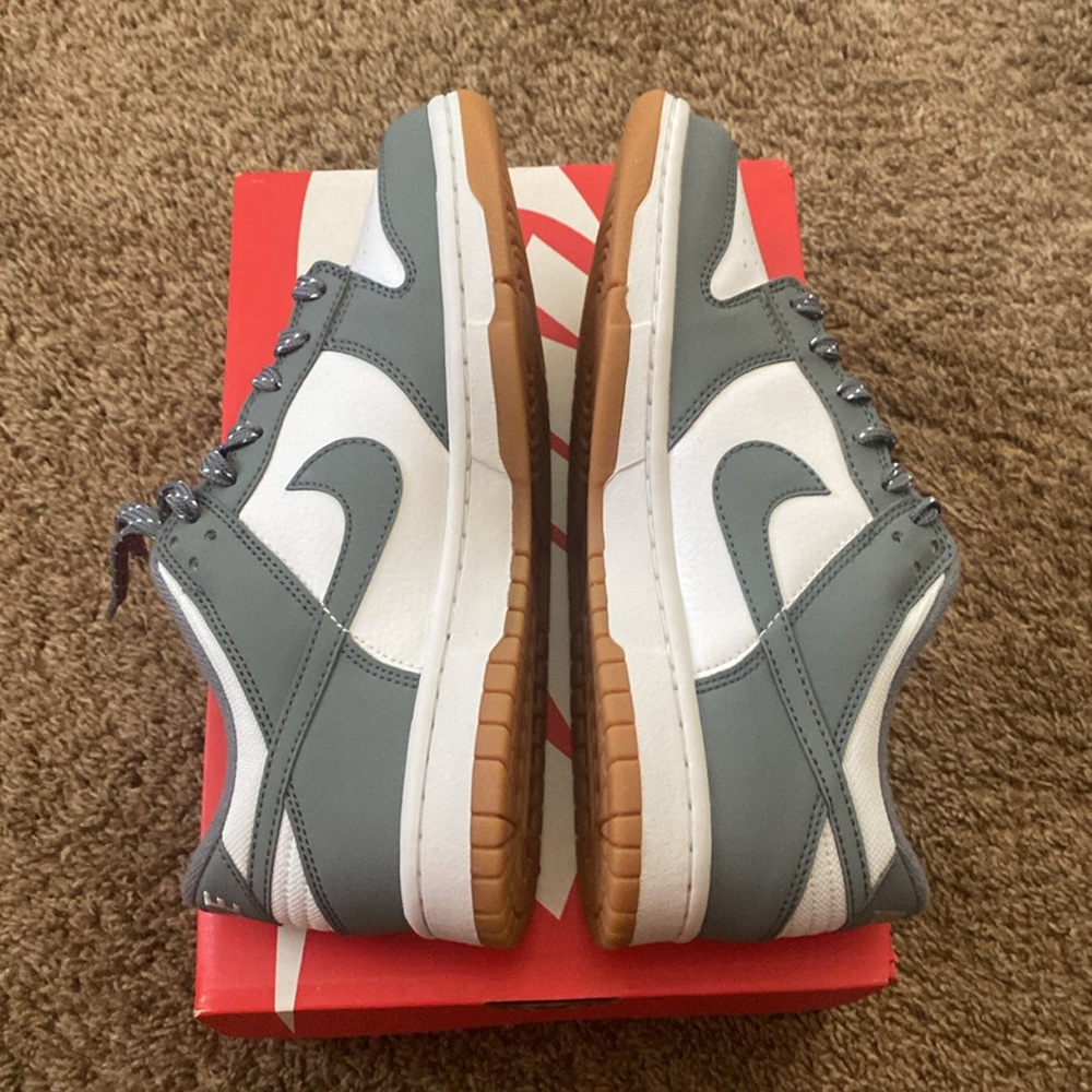 Nike | NWB Nike Dunk Low GS - Picture 6 of 10